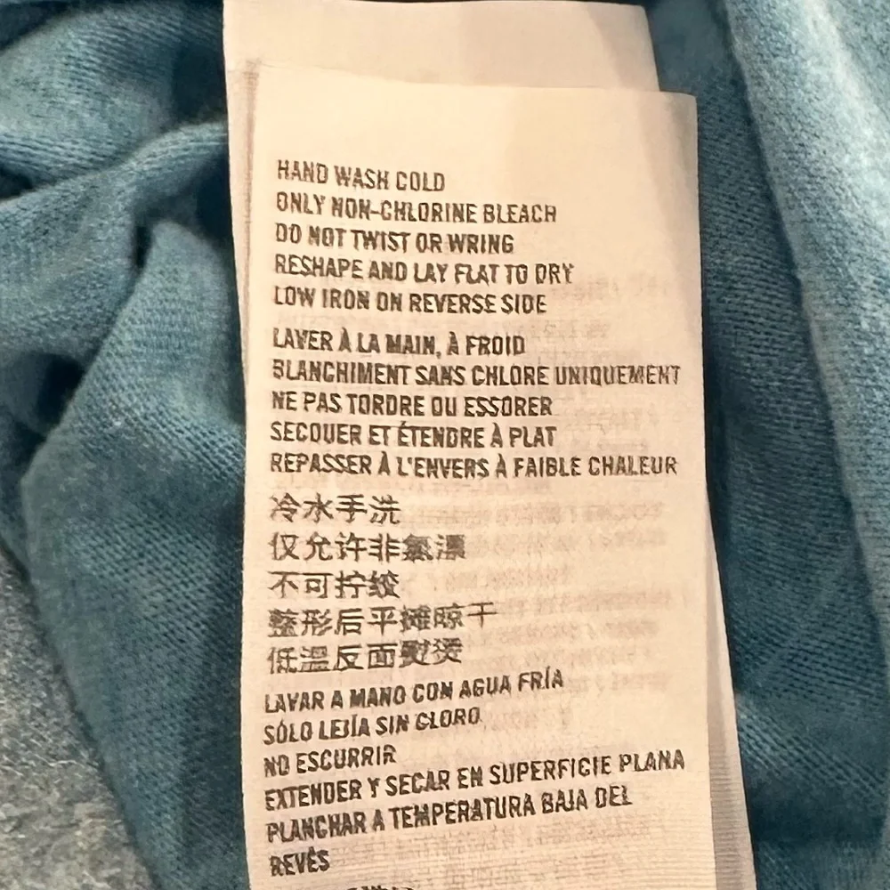 New! Hollister Aqua Blue Sequin & Glitter Floral Print Short Sleeve Tee *Flaw* L - Picture 8 of 10